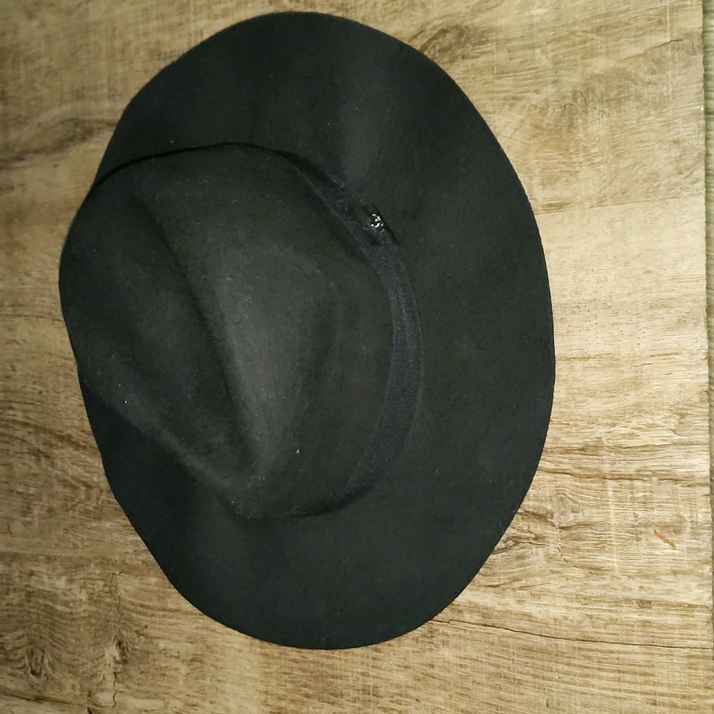 Black hat